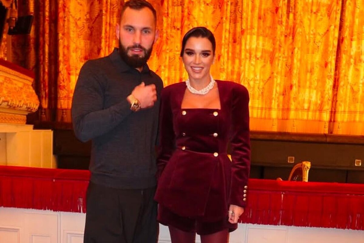    Ксения Бородина и Николай Сердюков соцсети