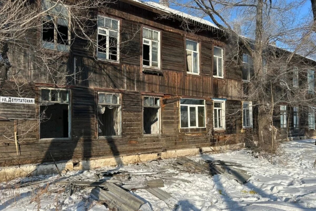    Мужчина и женщина отравились угарным газом при пожаре в ЕАО