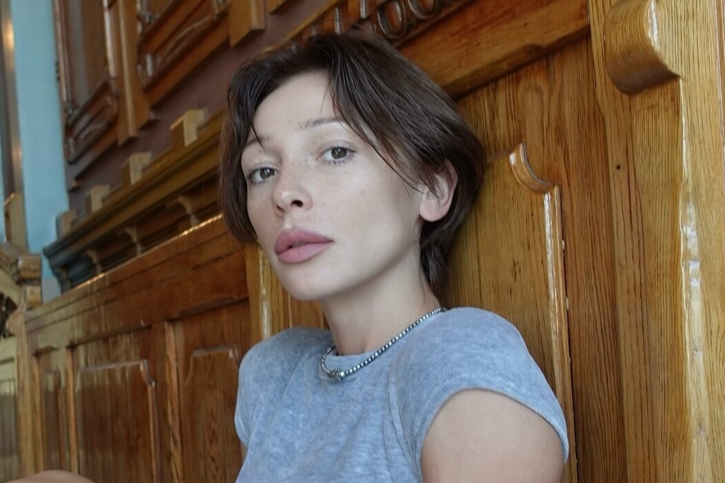     Настя Ивлеева в рождественскую ночь ошибочно поздравила россиян с Пасхой