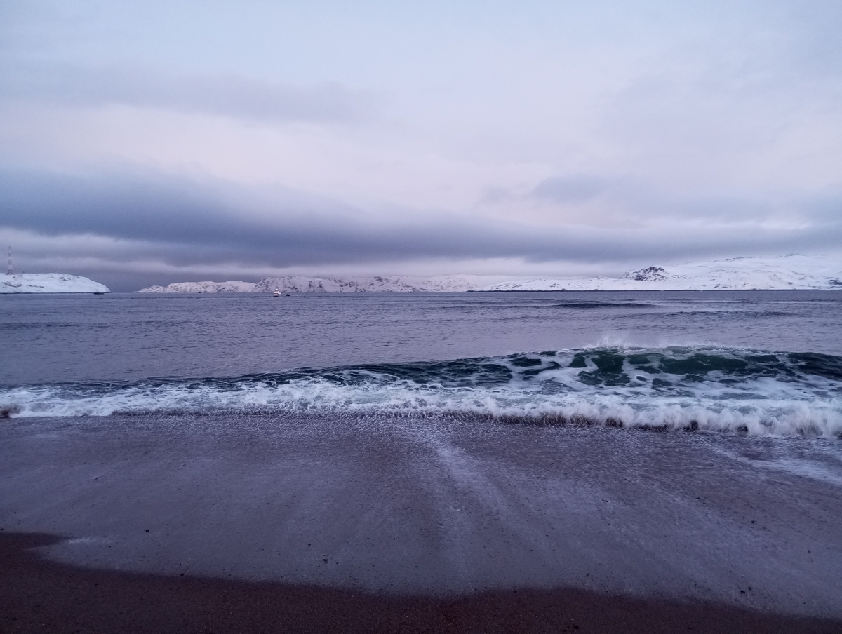 Суровый Северный Ледовитый океан зимой - просто завораживающее зрелище!