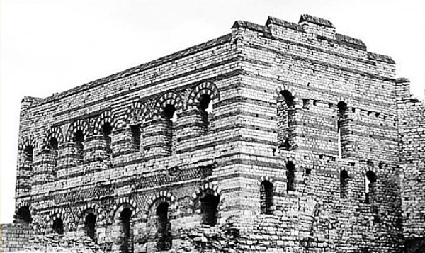 Императорская библиотека в Констатинополе. Истоник фото: https://toffana.ru/letopis/bibliotek