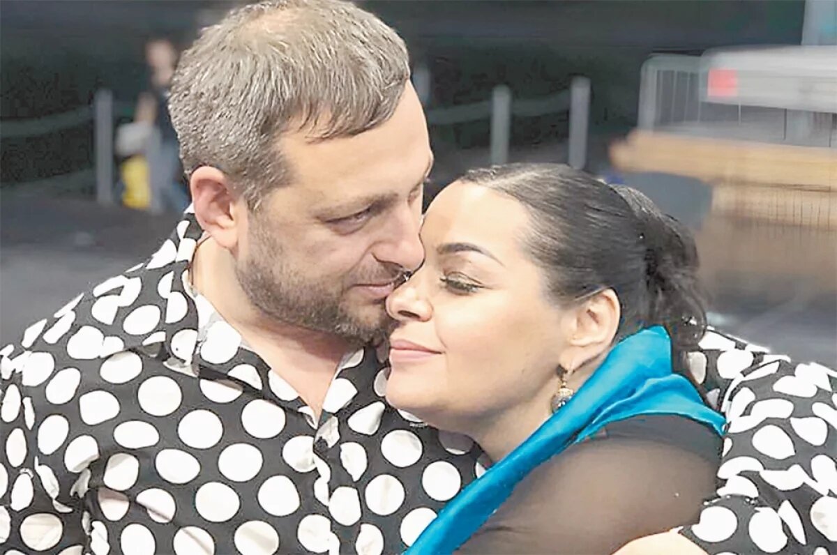    Она сразу поняла, что они созданы друг для друга. Но до ЗАГСа Мариам и Армен шли 16 лет.