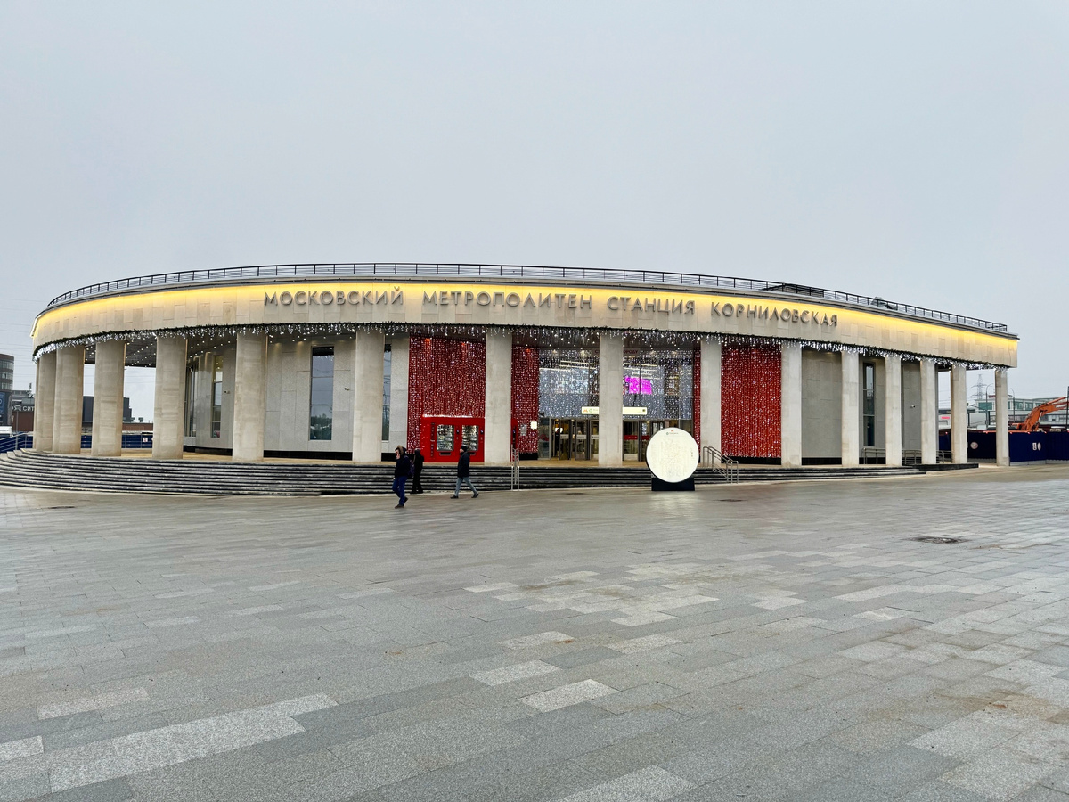 Вид на вестибюль станции "Корниловская" в декабре 2024 года, изображение из открытых источников
