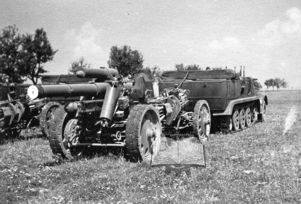 Связка 15 cm sFH 18 + Sd.Kfz.7 вполне устраивала немецких военных. До 1942 года.