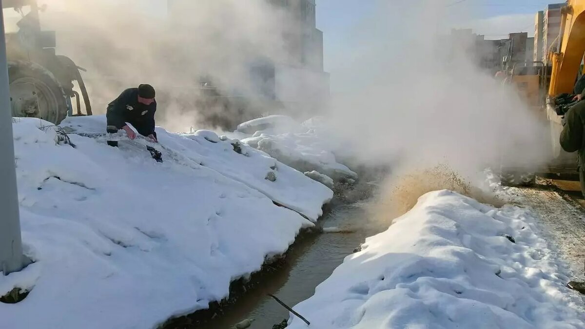 Последствия крупной коммунальной аварии в Южно-Сахалинске. Источник: Валерий Лимаренко/Телеграм