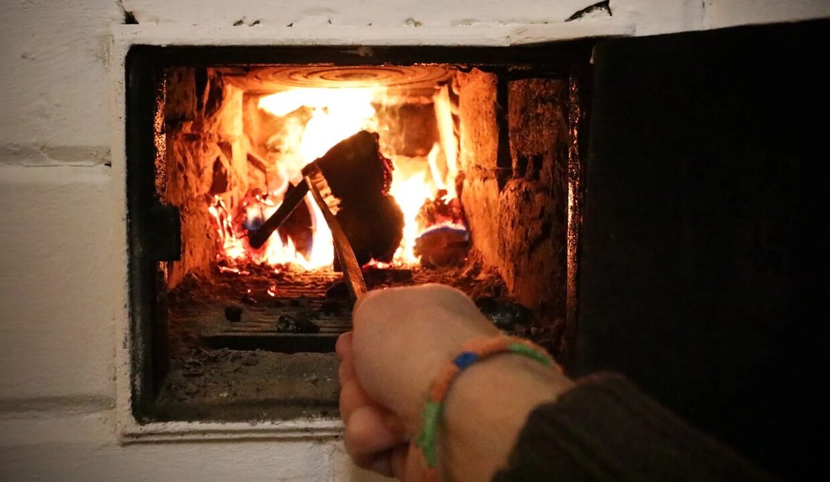 Орудую кочергой