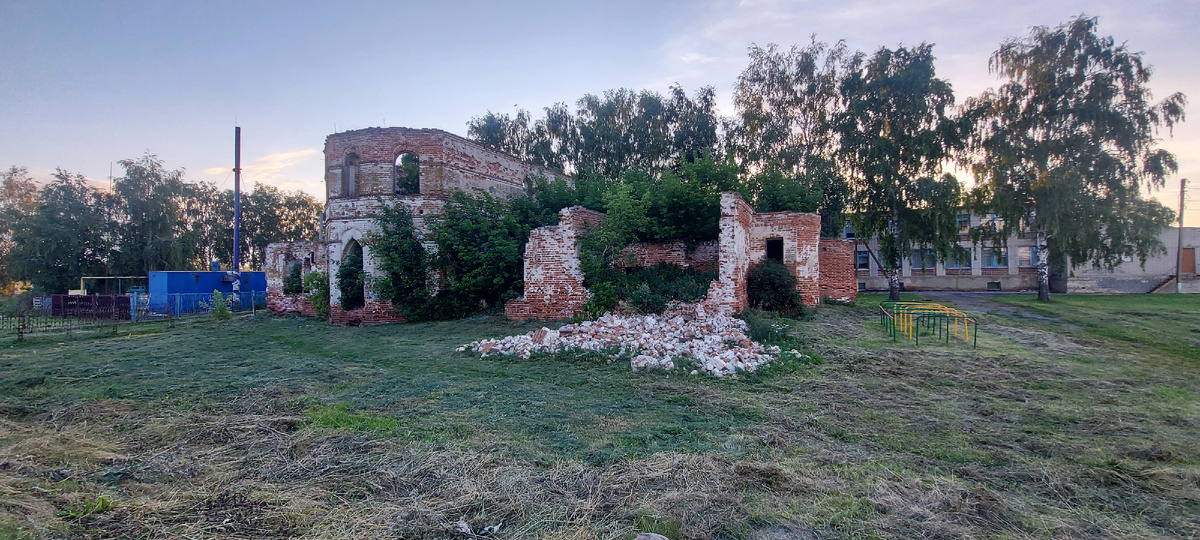 Выступ на северном фасаде усадьбы Владыкиных