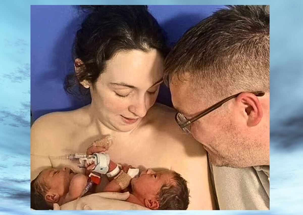 Ханна с мужем и близнецами. Фото из интернета