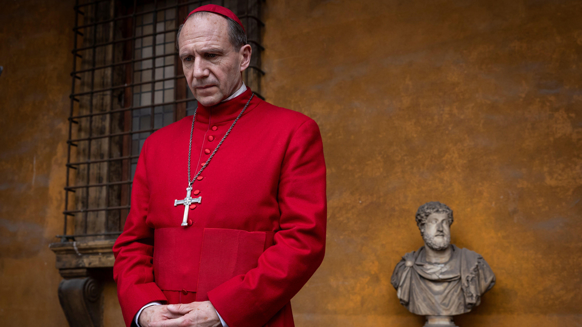 Кадр из фильма "Конклав"