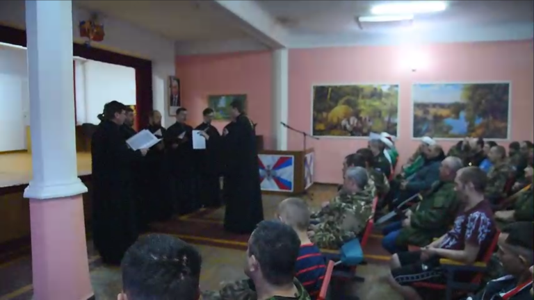    В военном госпитале Оренбурга состоялся рождественский концерт для раненых бойцов Белов Михаил Александрович