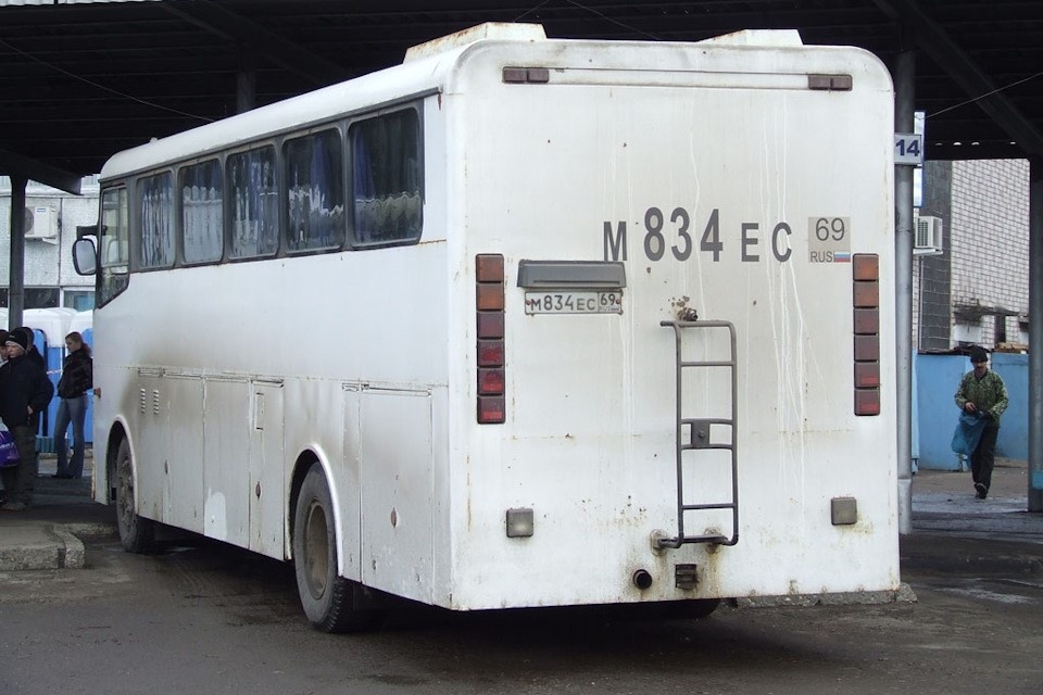 Альтерна-4215 сзади. Источник фото: drive2.ru