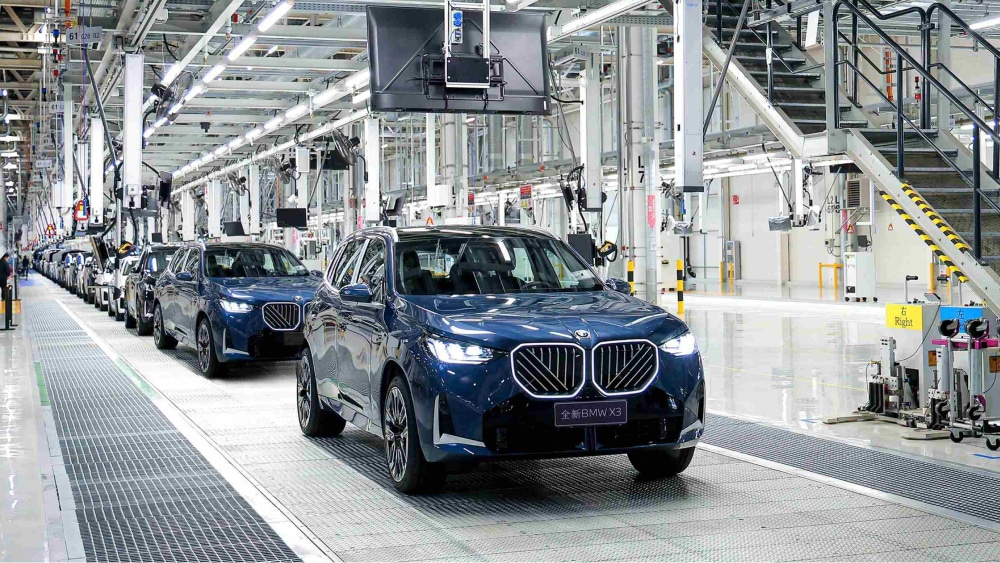 BMW X3: массовое производство на совместном заводе BMW-Brilliance в Шэньяне.