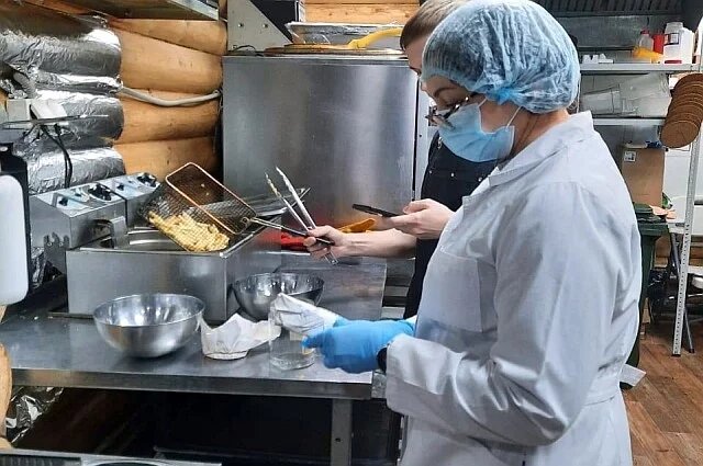    Чем отравились москвичи на горнолыжной базе отдыха в Башкирии?