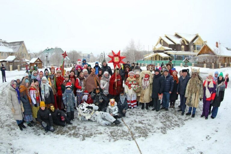    Массовые колядки прошли в Оренбурге на Рождество Белов Михаил Александрович
