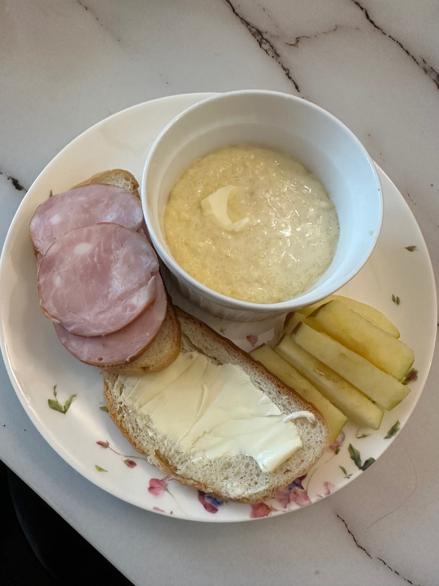 Завтрак мужа в один из везучих дней 