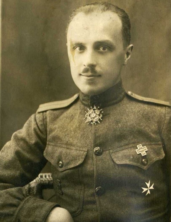 Василий Чернецов.