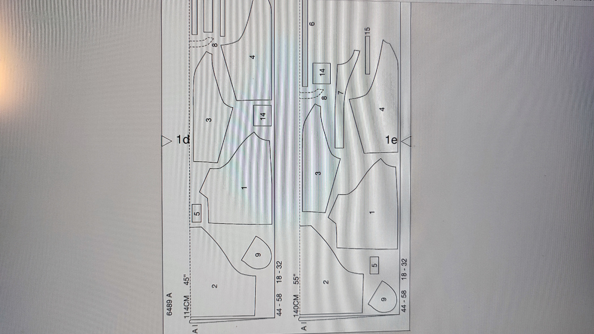 Фото делала с экрана монитора, поэтому какие-то полосы и помехи. 