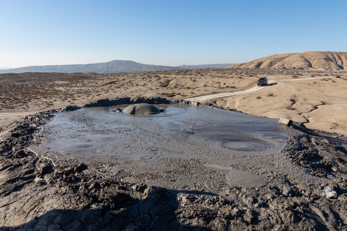 Грязевые вулканы в Гобустане