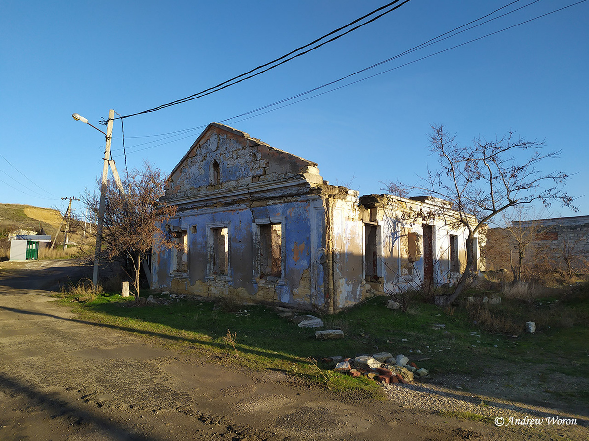 Развалины правления рыбколхоза