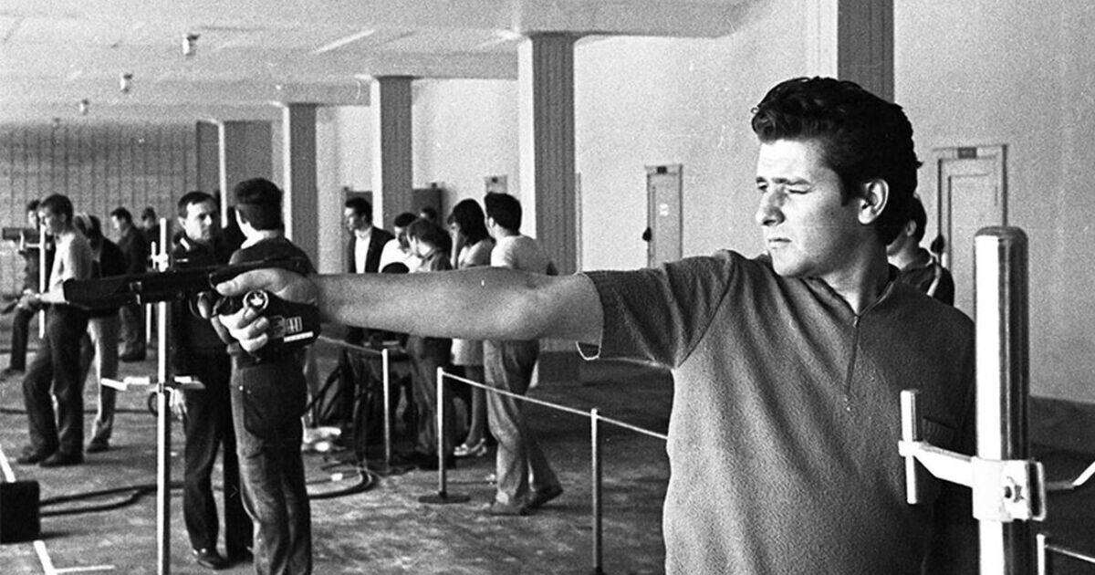 спортсмены...