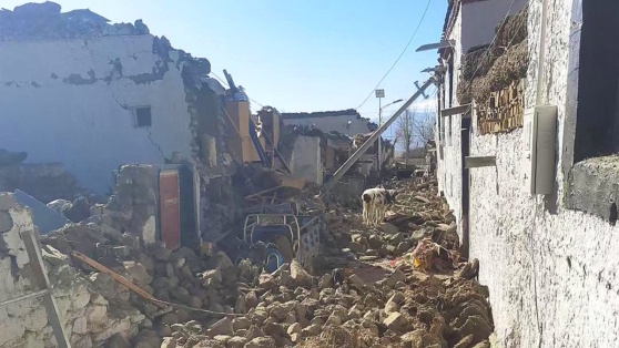    Число жертв землетрясения в Китае увеличилось до 126 Алина Городниченко