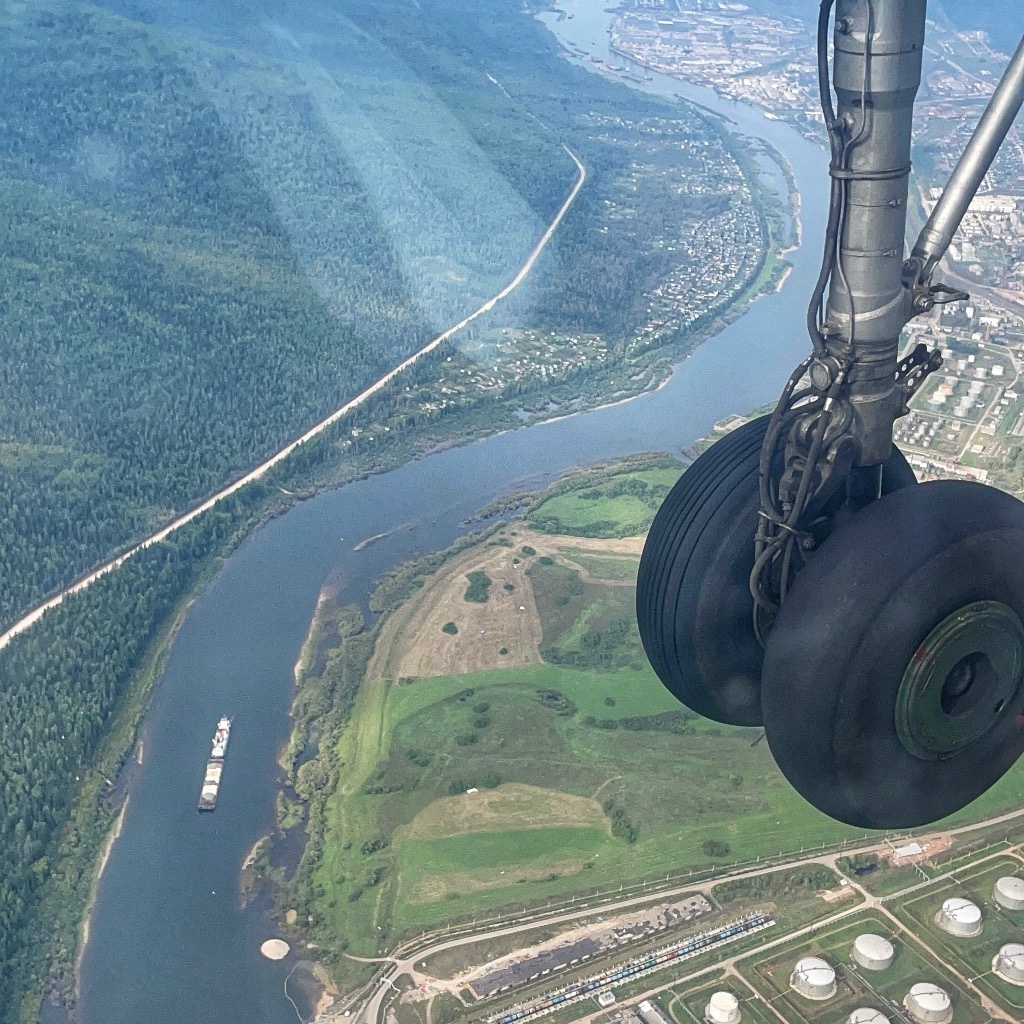 Интересный факт: аэропорт Усть-Кута принадлежит не государству, а авиакомпании – у Utair здесь базируется вертолетный флот, который активно используется на месторождениях Восточной Сибири. Фото: Первый Байкальский