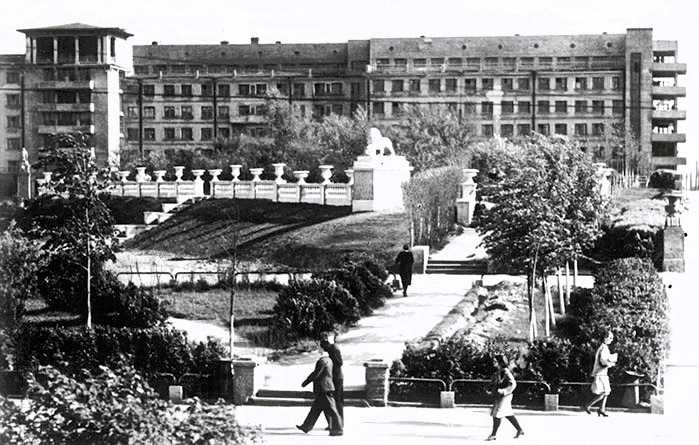 Гостиница «Большой Урал» в Свердловске. Снимок из открытых источников. Листайте вправо