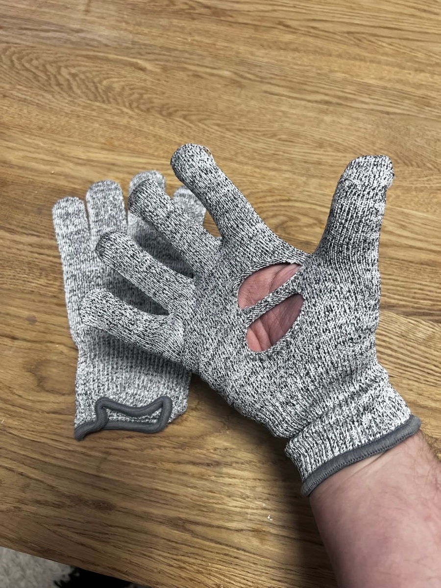 Перчатки с защитой от порезов