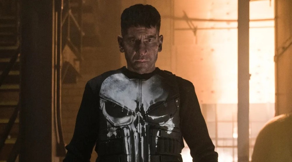     Кадр из сериала «Каратель» (2017-2019)