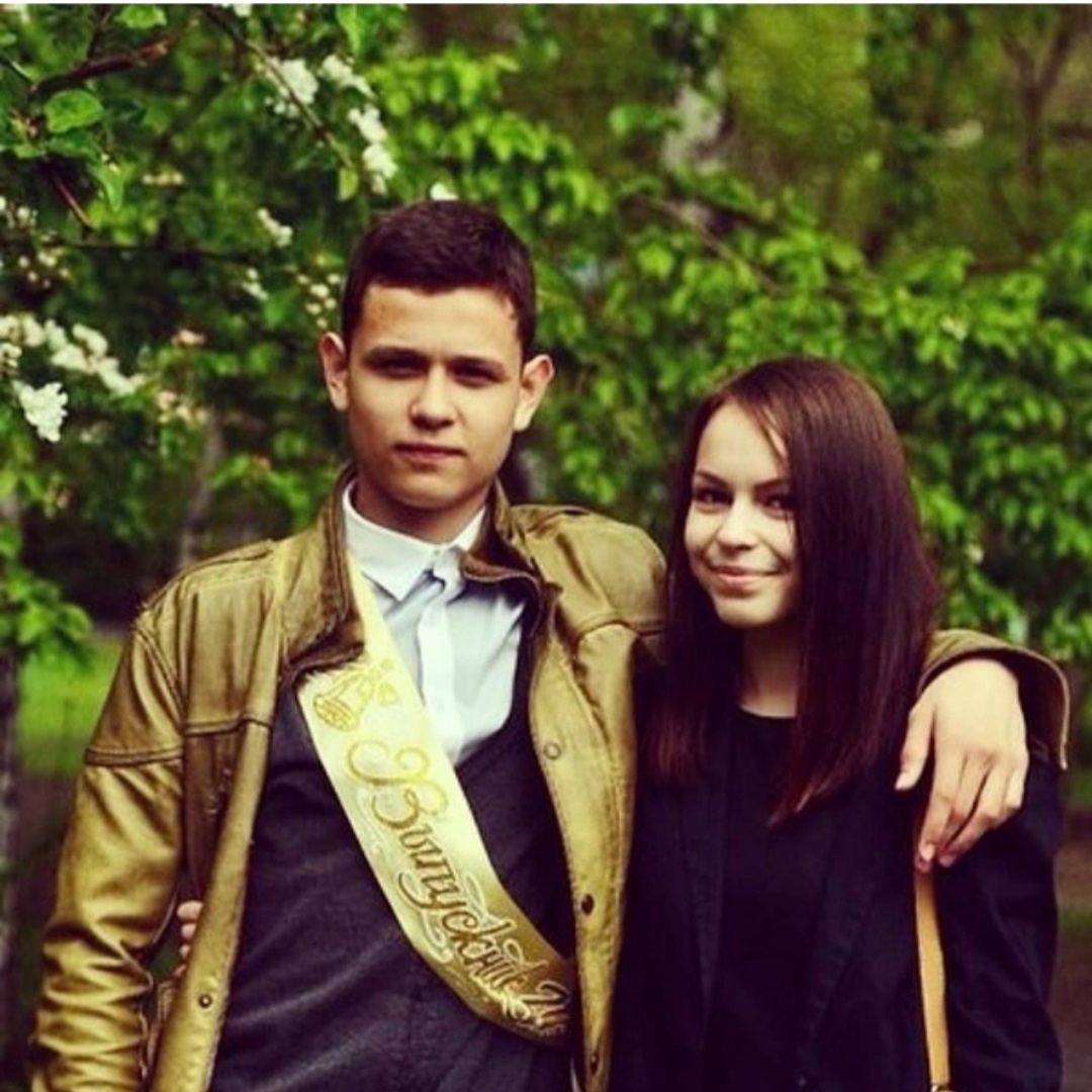 Степан Белозеров на выпускном в школе