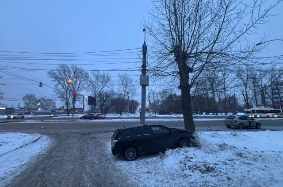    14-летняя девочка попала в больницу после ДТП в Новосибирске