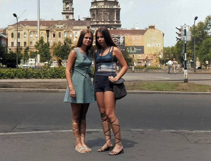 Молодые девушки начала 70-х, Будапешт.