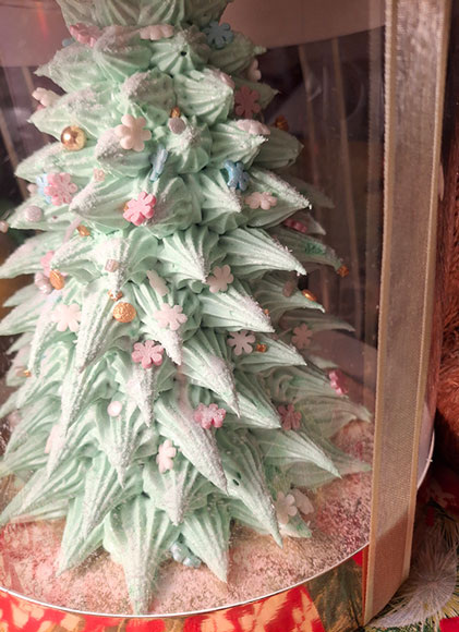 Новогодняя ёлочка из зефира © "Важное в Жизни" https://dzen.ru/globus24