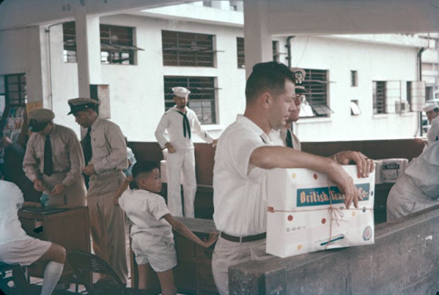 На пароме Star Ferry, Гонконг, 1957 г.
