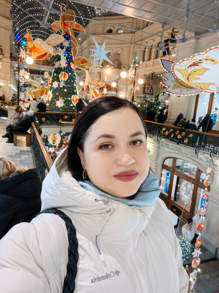 Здесь я без вещей и не в день отъезда. ГУМ