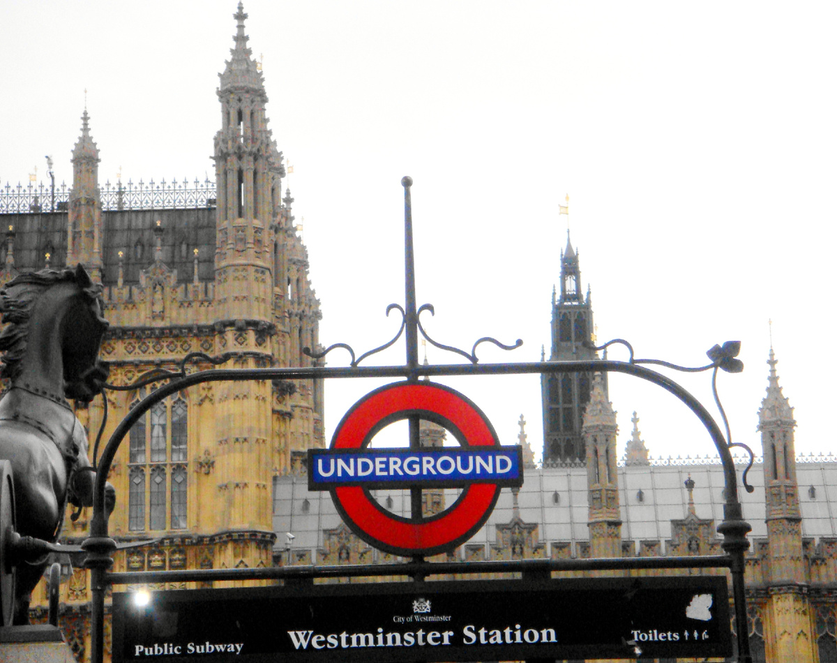 Станция метро "Вестминстер", Лондон 