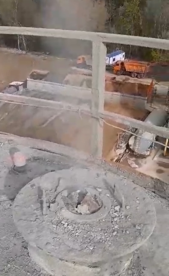 Прохождение воздуха через байпас из-за высого аэродинамического сопротивления рукавного фильтра в результате отключения системы регенерации. "ПО "Экогард" - производитель рукавных, картриджных, карманных фильтров систем аспирации промышленной пылегазоочистки.