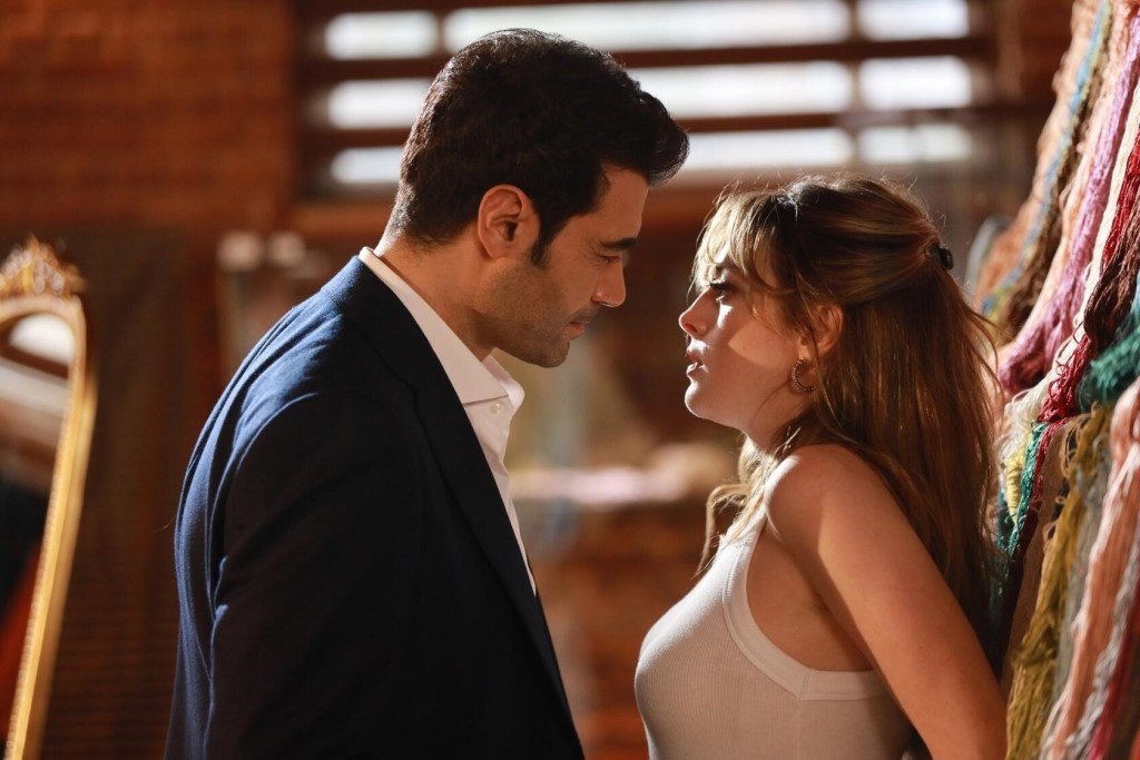 Кадр сериала  «Гюльджемаль»,.