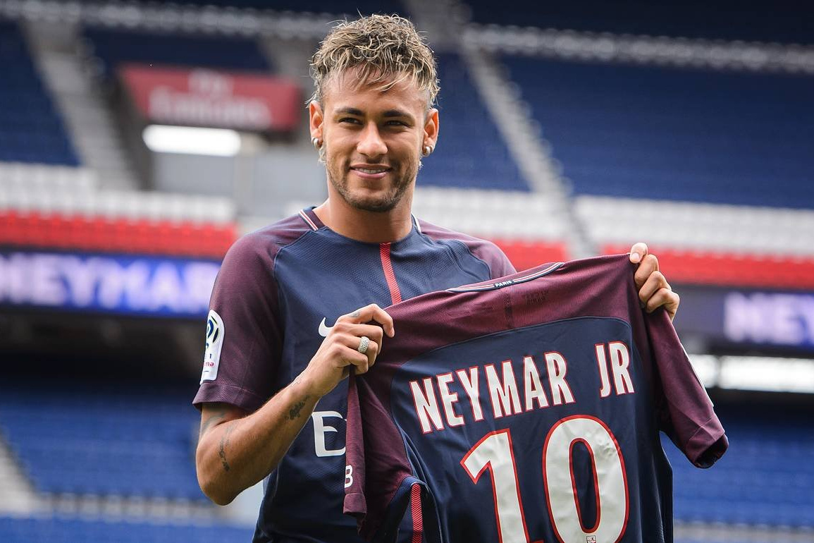 Когда выкупил сам себя у Барсы за 220кк