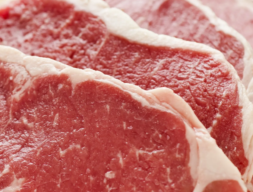 В хорошем мясе должны быть прослойки жира