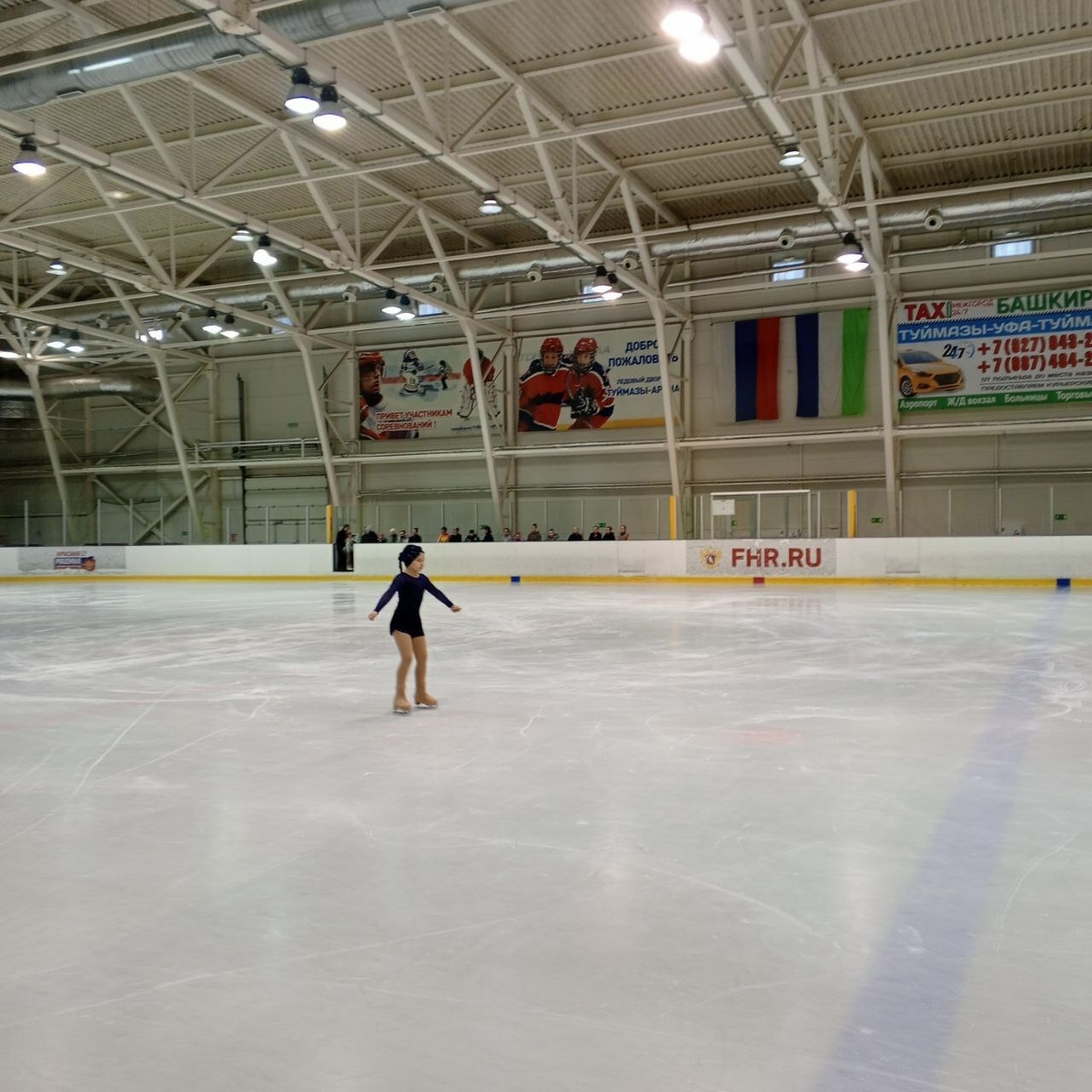 В Туймазах прошли показательные выступления юных фигуристов