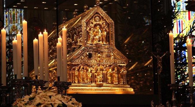 Золотой ковчег в Кельнском соборе