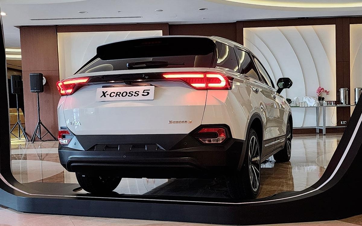 Lada X-cross 5 (Фото: maximkadakov / Telegram)  📷
