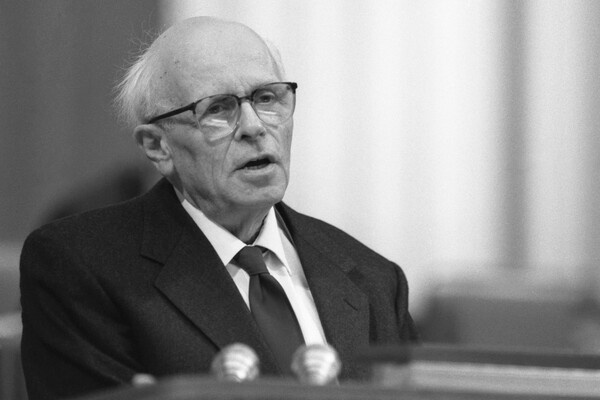 Лауреат Нобелевской премии мира, действительный член Академии наук СССР, советский физик-теоретик, правозащитник, народный депутат СССР Андрей Дмитриевич Сахаров (1921–1989) / Владимир Мусаэльян, Эдуард Песов/ТАСС