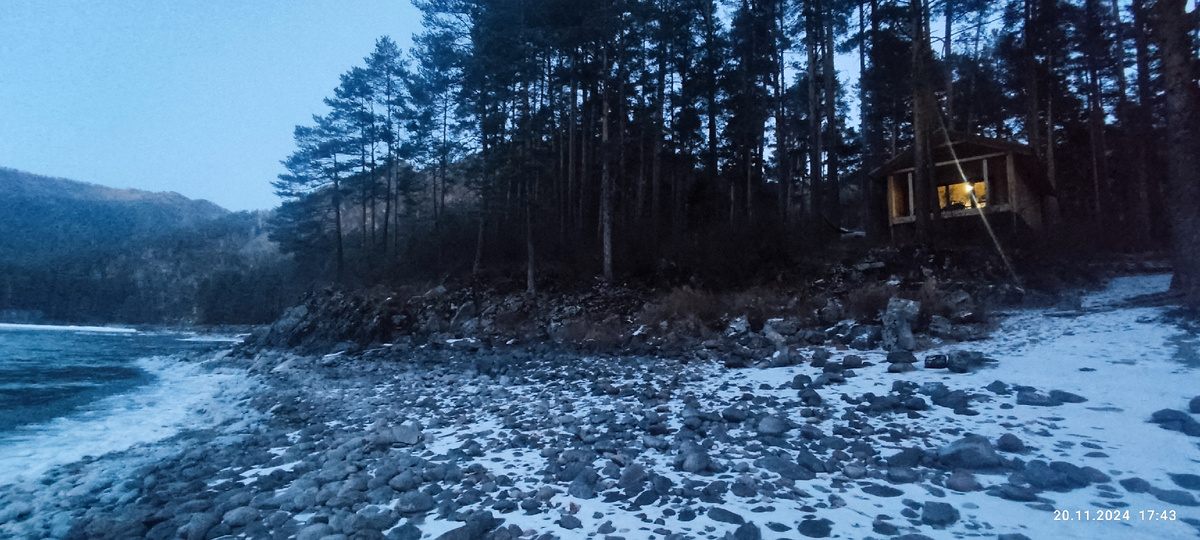 Летом здесь еще красивее.