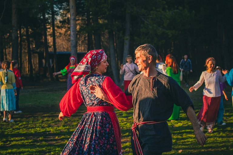   В Югре начался прием заявок на гранты для творческих проектов