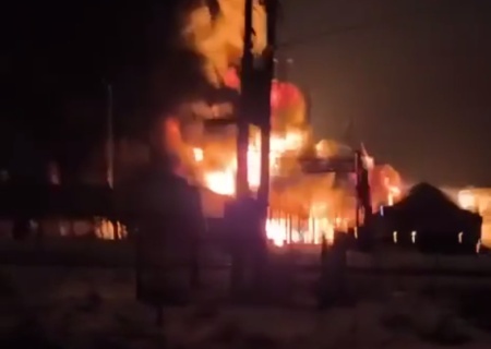    Украина запустила более 3-х десятков дронов по России. В Саратовской области повреждена нефтебаза