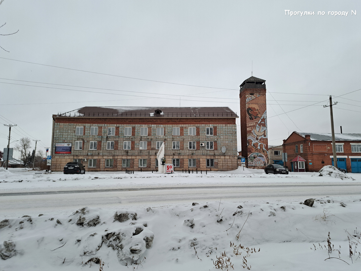 Листайте карусель