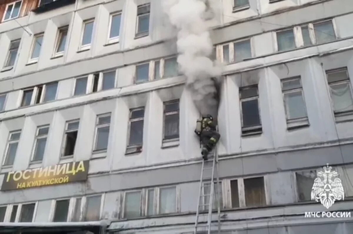    89 человек эвакуировались из гостиницы в Иркутске из-за пожара в номере