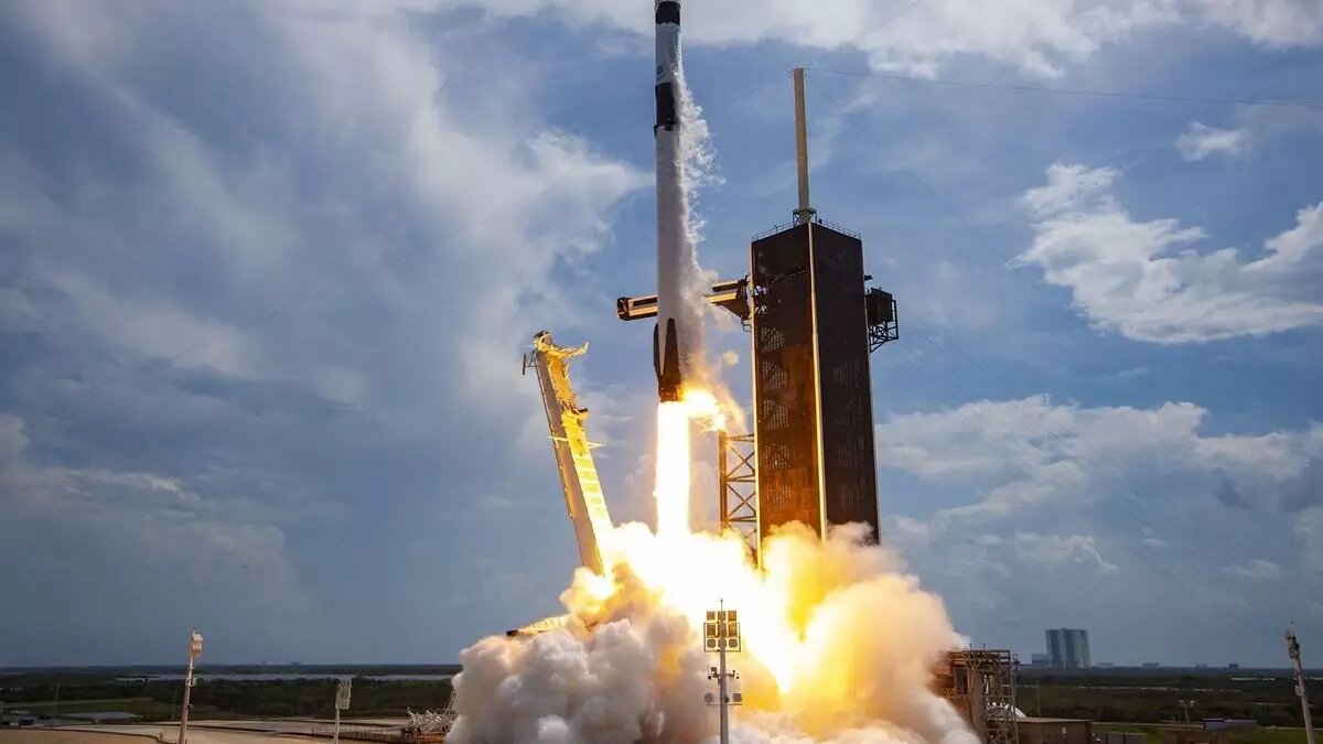 Запуск Falcon 9 в 2025 году должен происходить каждые два дня. Фото: habr.com